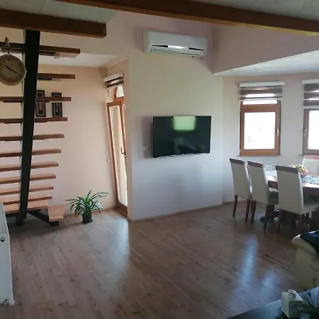 Garden Blue - Free Parking Apartment Sarajevo